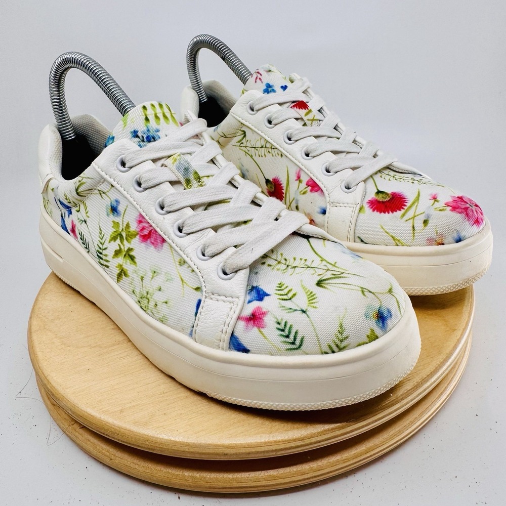 BareTraps‎ Nishelle Sneakers Shoes Womens 7.5 White Floral Canvas Casual - Picture 4 of 8
